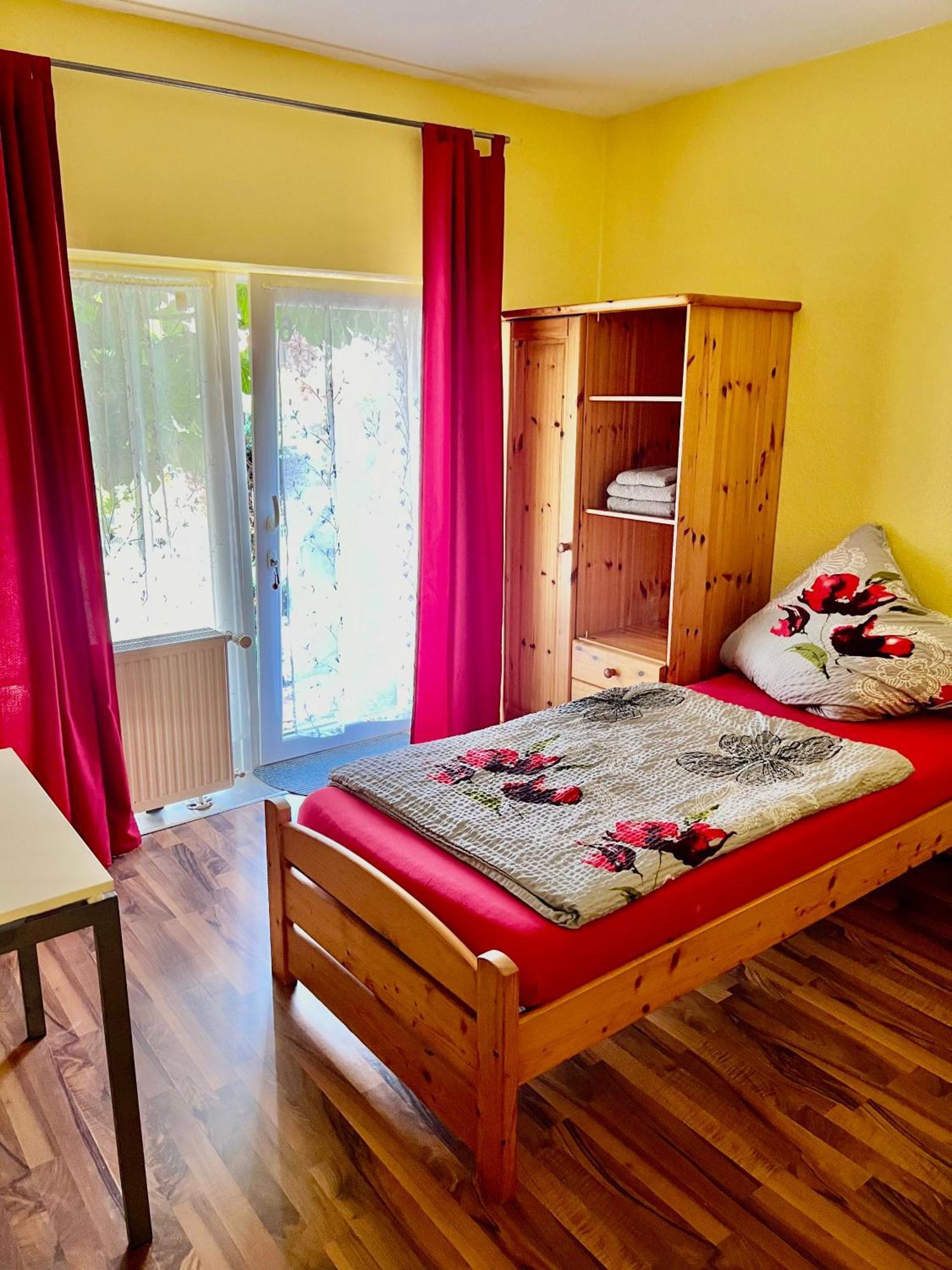 Gaestehaus Kerle Dossenheim Εξωτερικό φωτογραφία